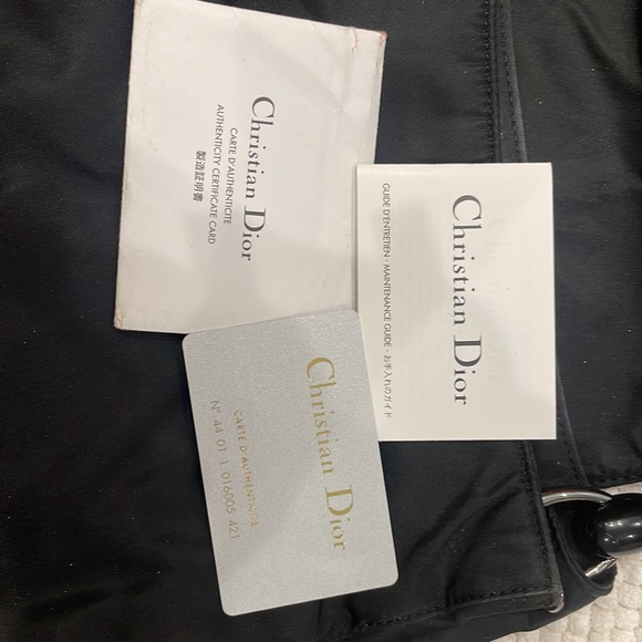 Christian Dior vintage style bag ,authenticity certificate.pearl handle used - Picture 3 of 6